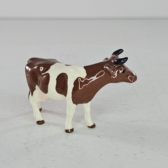 Hagen Renaker Guernsey Cow Black Horned Version Miniature Figurine - Picture 5 of 8